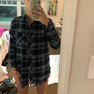 beachlunchlounge Tops - Frayed Navy plaid shirt beachlunchlounge Tops - Frayed Navy plaid shirt